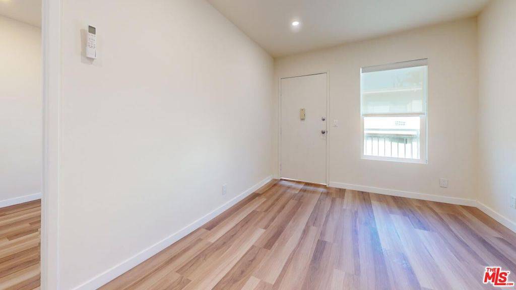 Los Angeles, CA 90025,11551 Ohio AVE #18