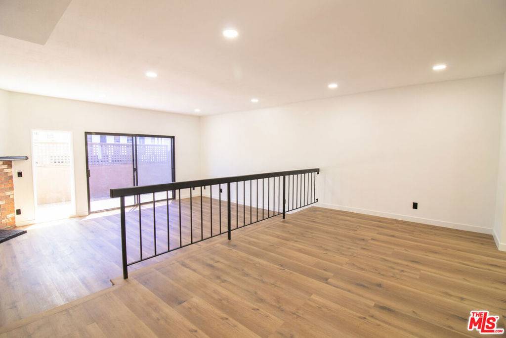 Santa Monica, CA 90403,1132 19th ST #2