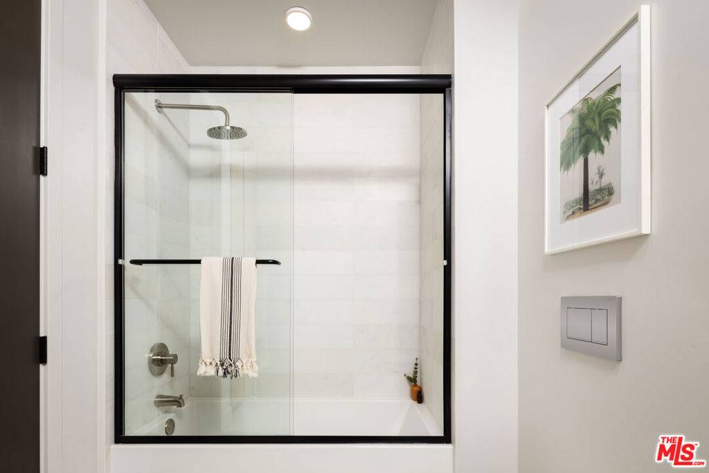 Culver City, CA 90232,3833 Dunn #403