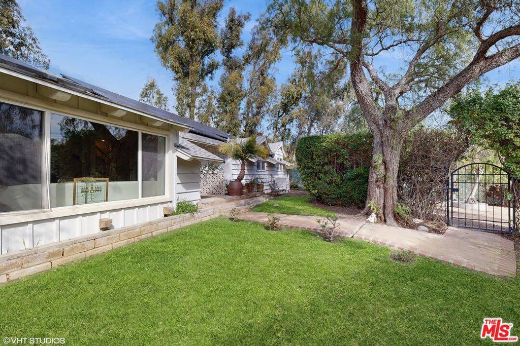 Malibu, CA 90265,29051 Pacific Coast HWY