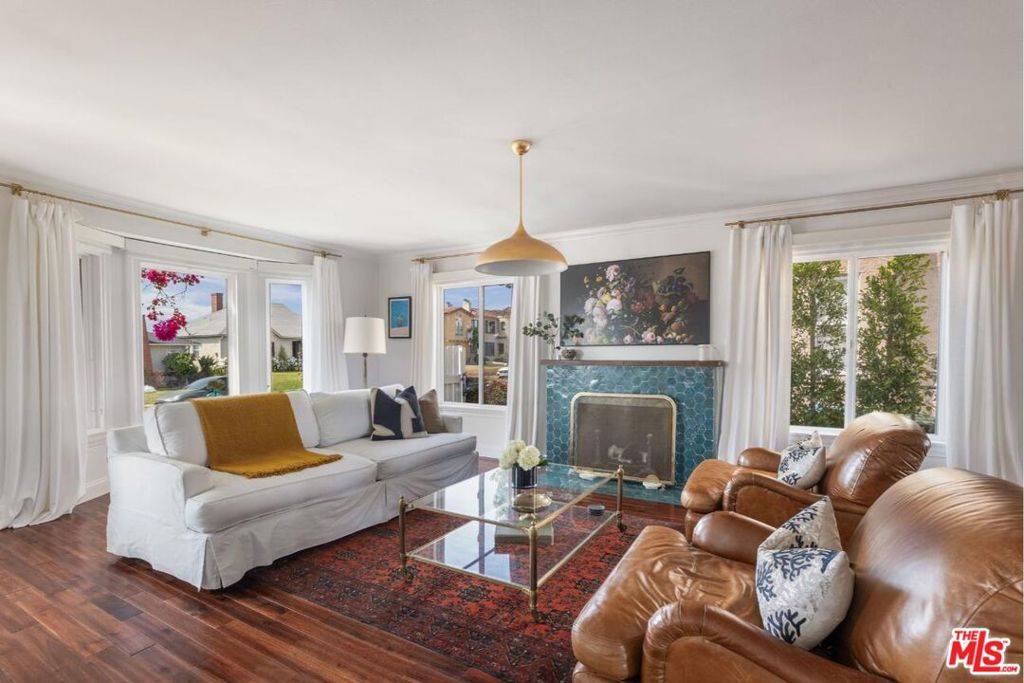 Los Angeles, CA 90019,1630 S Sierra Bonita AVE