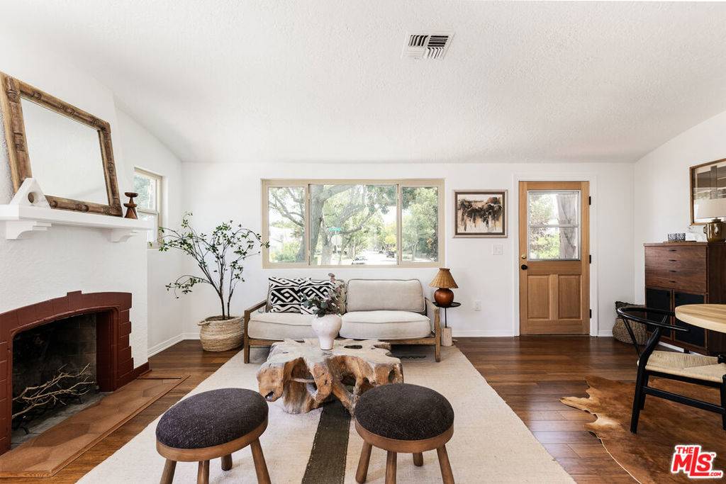 Pasadena, CA 91104,1065 N El Molino AVE