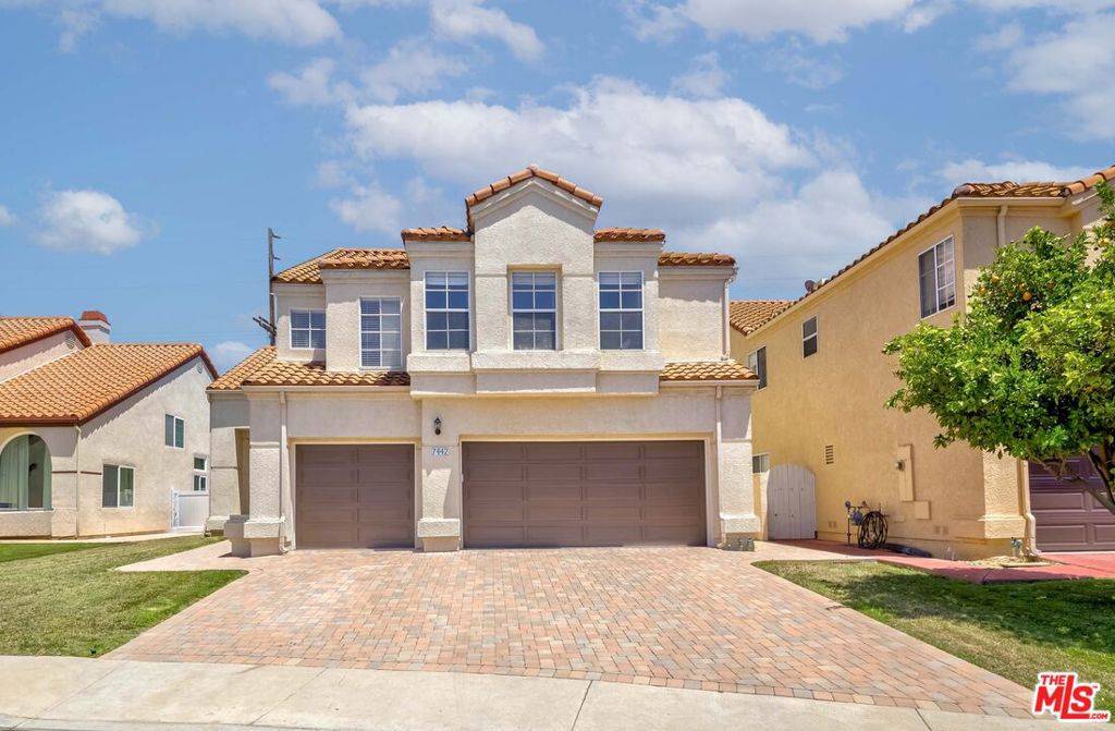 West Hills, CA 91307,7442 Bobbyboyar AVE