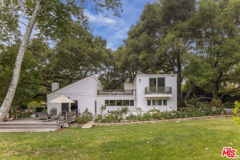 Calabasas, CA 91302,959 Crater Oak DR