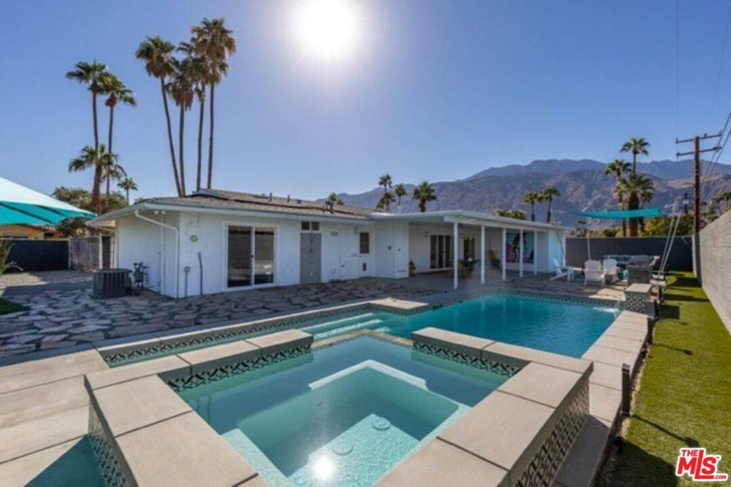 Palm Springs, CA 92262,980 N Buttonwillow CIR