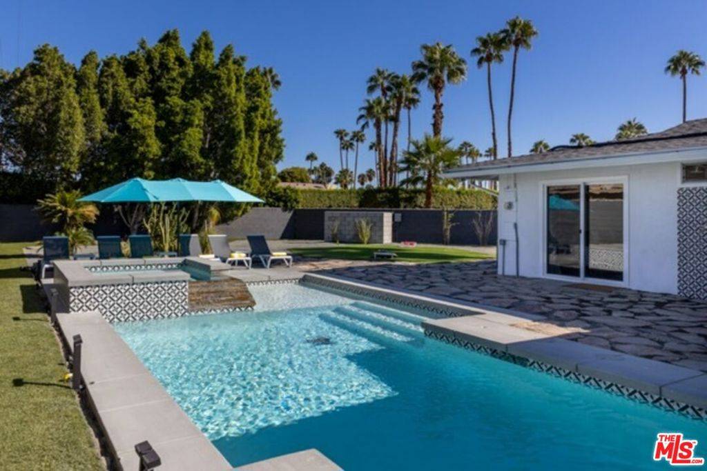 Palm Springs, CA 92262,980 N Buttonwillow CIR