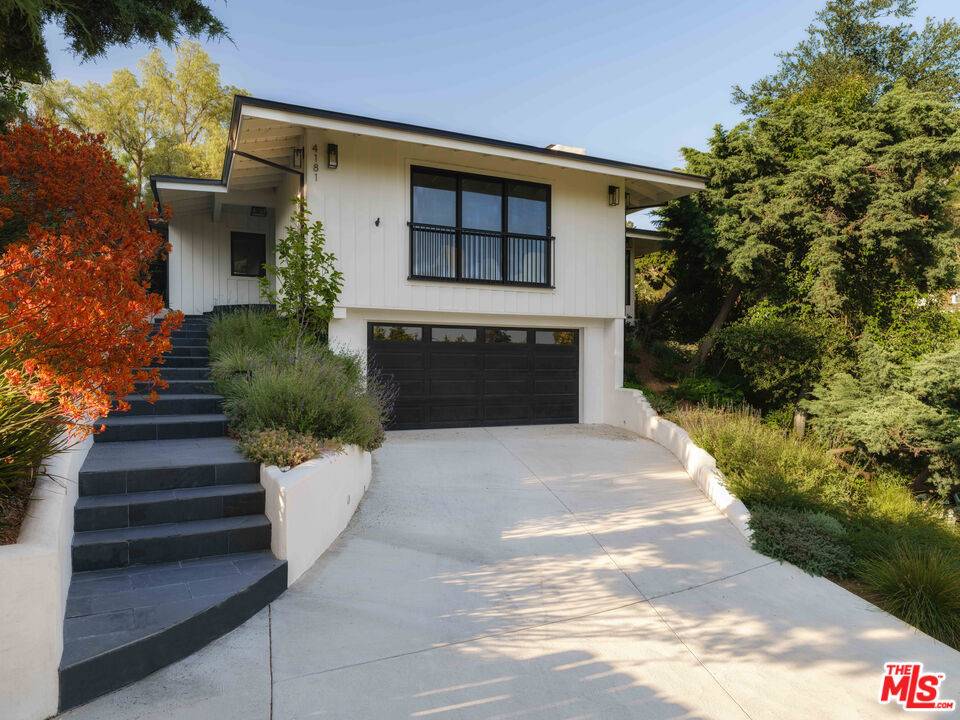 Sherman Oaks, CA 91423,4181 Weslin AVE