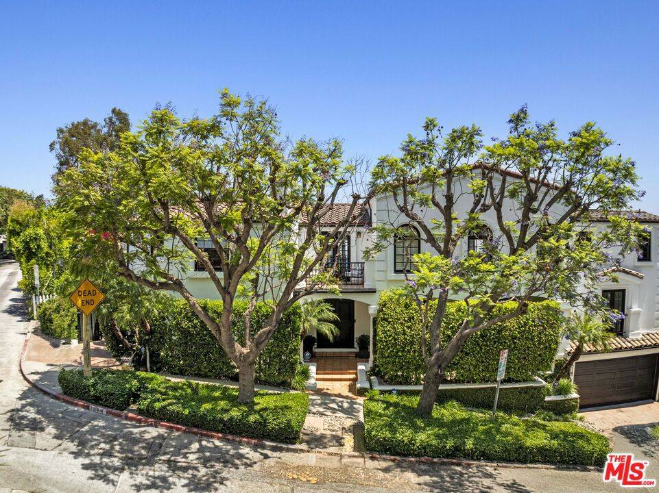 West Hollywood, CA 90069,1348 Miller DR