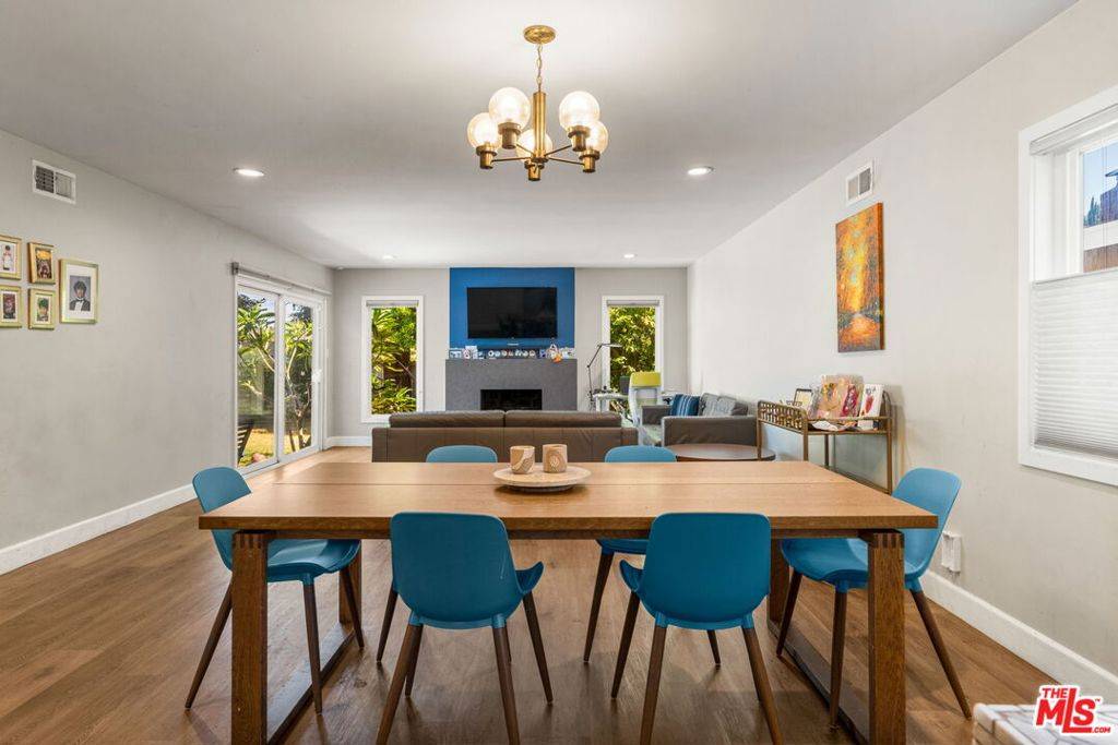 Van Nuys, CA 91405,14034 Valerio ST