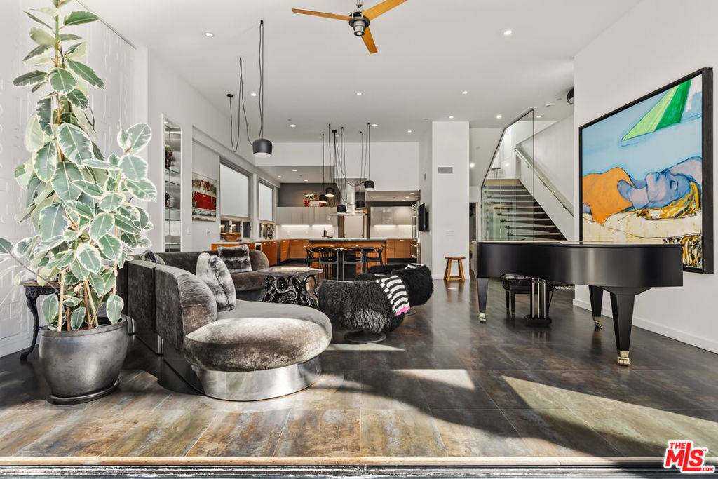 Venice, CA 90291,24 Clubhouse AVE