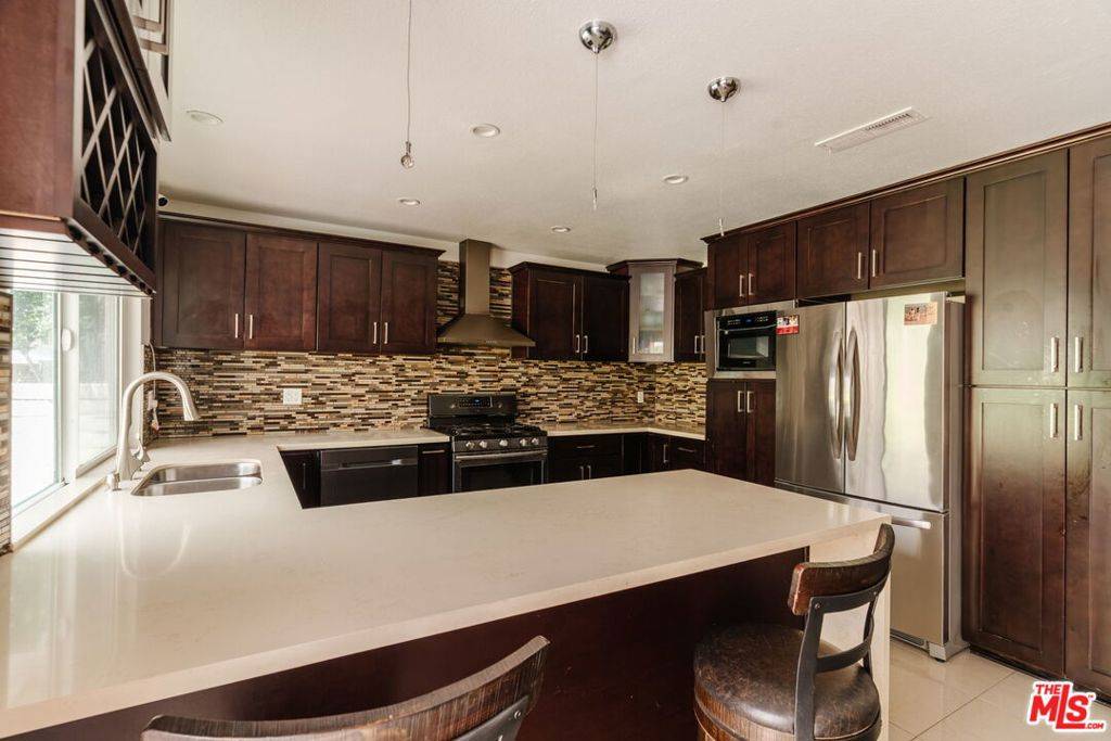 Porter Ranch, CA 91326,19121 Kenya ST