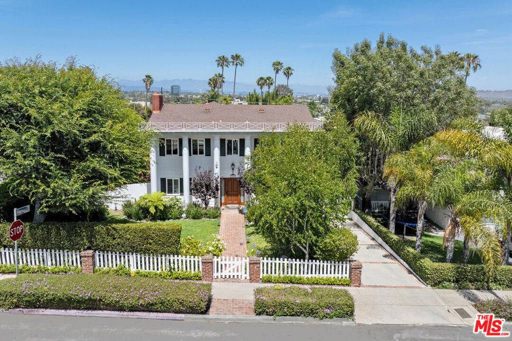 Los Angeles, CA 90066,3500 Mountain View AVE