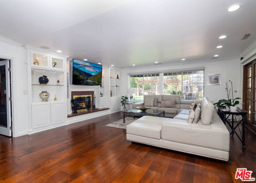 Canyon Country, CA 91387,15845 Condor Ridge RD