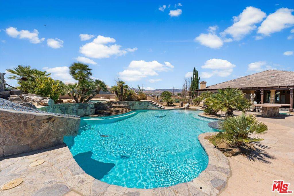 Lancaster, CA 93536,42094 W 21st ST