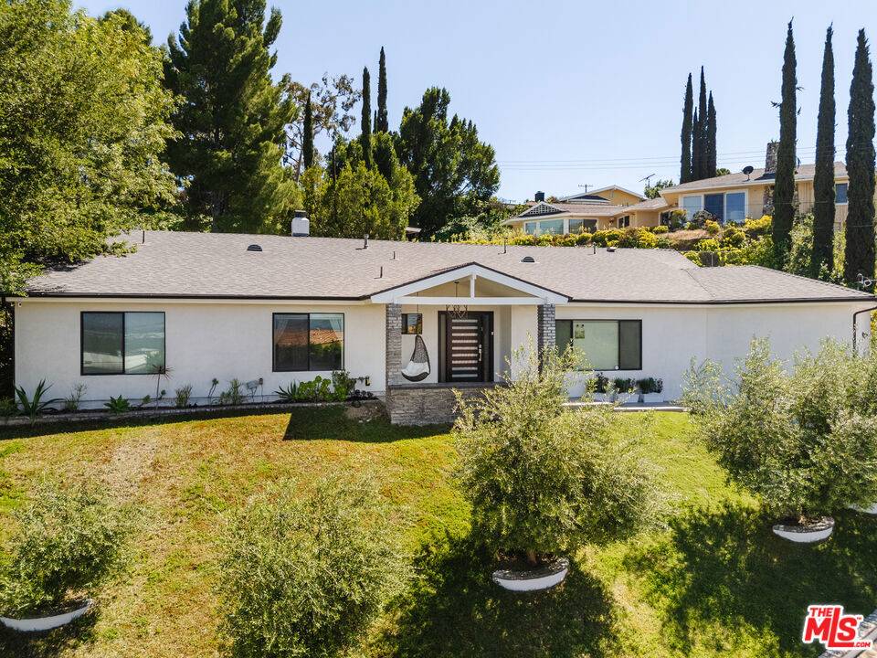 Encino, CA 91436,3554 Alginet DR