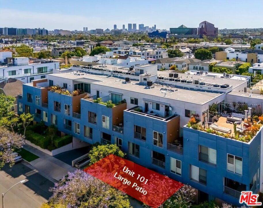 Los Angeles, CA 90069,855 N Croft AVE #101