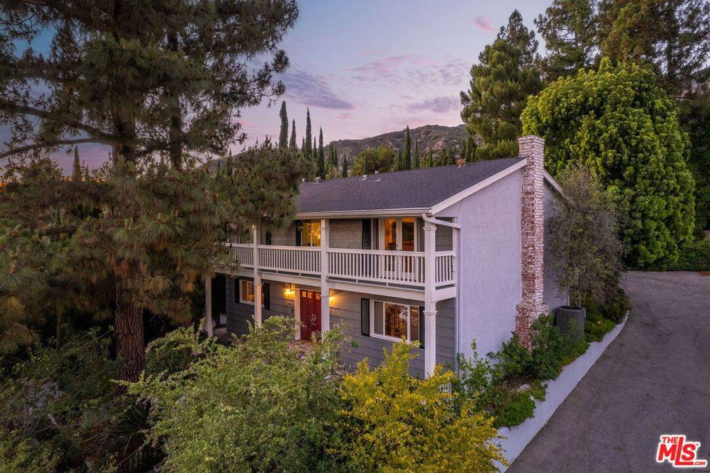 La Crescenta, CA 91214,3411 Markridge RD