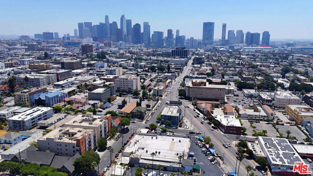 Los Angeles, CA 90006,1000 S Grand View ST