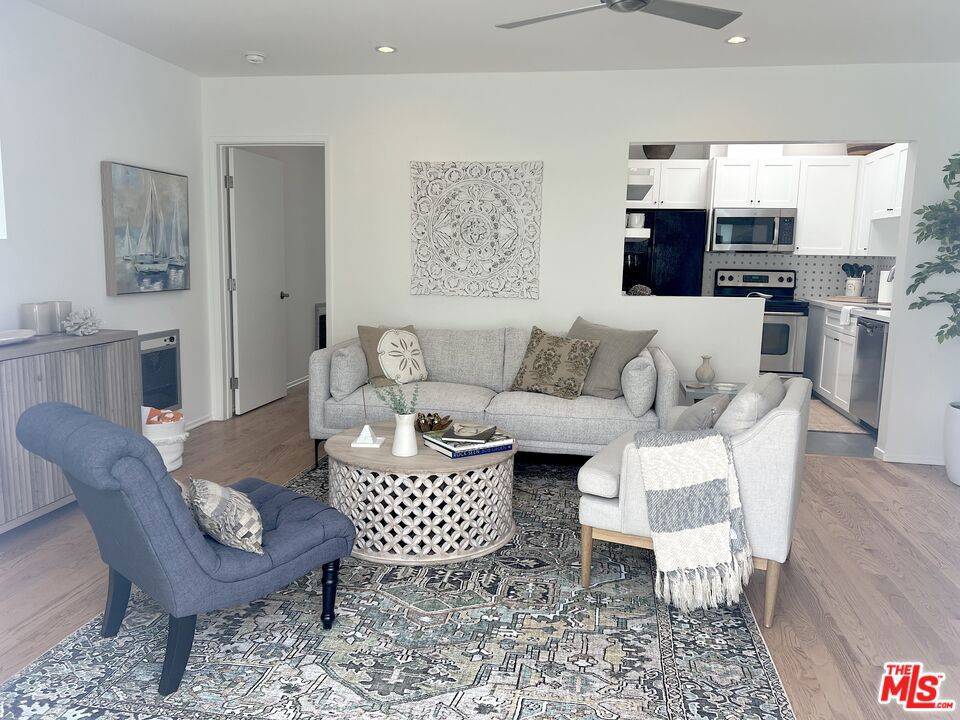 Malibu, CA 90265,25366 Malibu RD #2