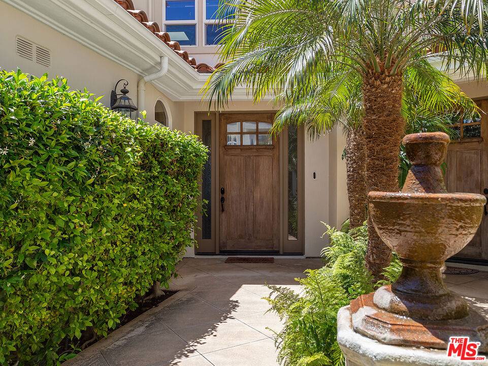 Malibu, CA 90265,23949 De Ville WAY