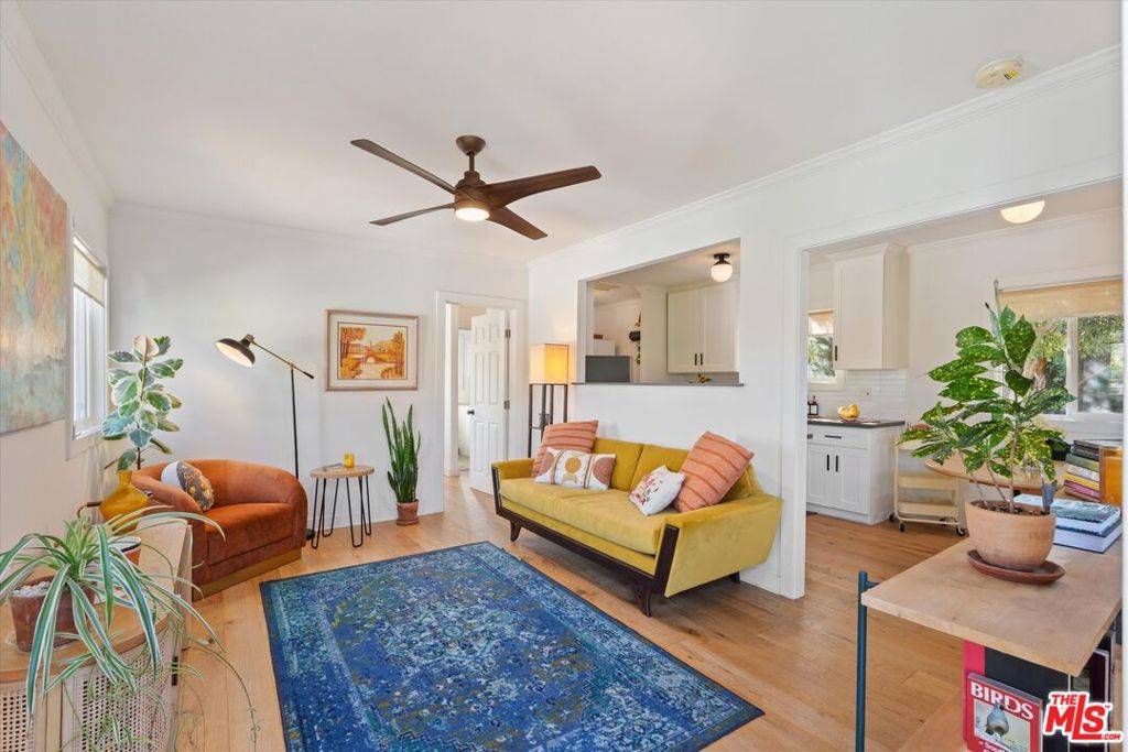 Los Angeles, CA 90065,257 1/2 Isabel ST