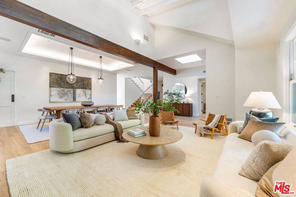 Santa Monica, CA 90402,761 Latimer RD