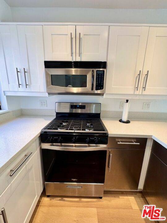 Studio City, CA 91604,10926 Bluffside DR #21