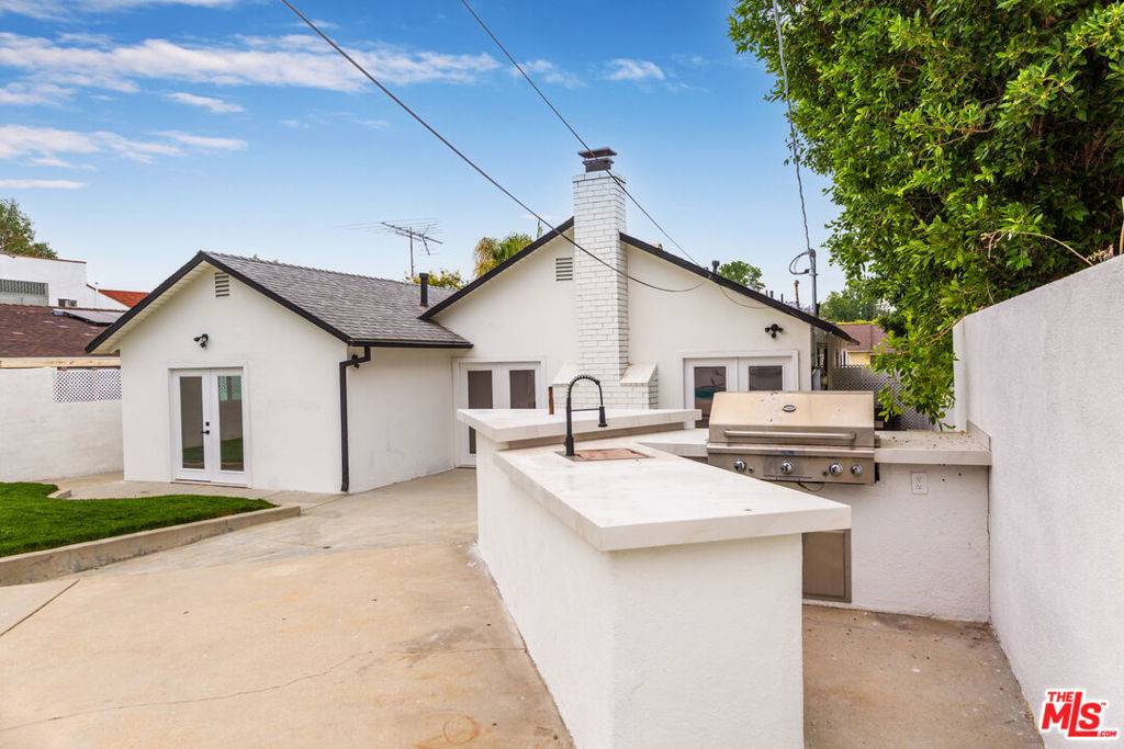 Tarzana, CA 91356,5103 Chimineas AVE