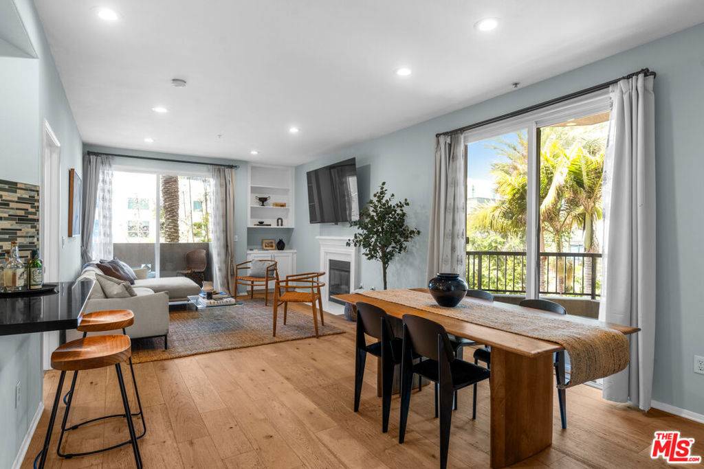 Marina Del Rey, CA 90292,4060 Glencoe AVE #231