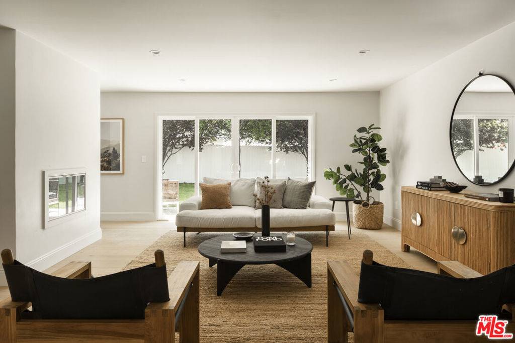 Malibu, CA 90265,30610 Las Estrellas DR