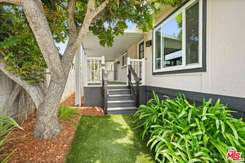 Malibu, CA 90265,29500 Heathercliff Rd #18