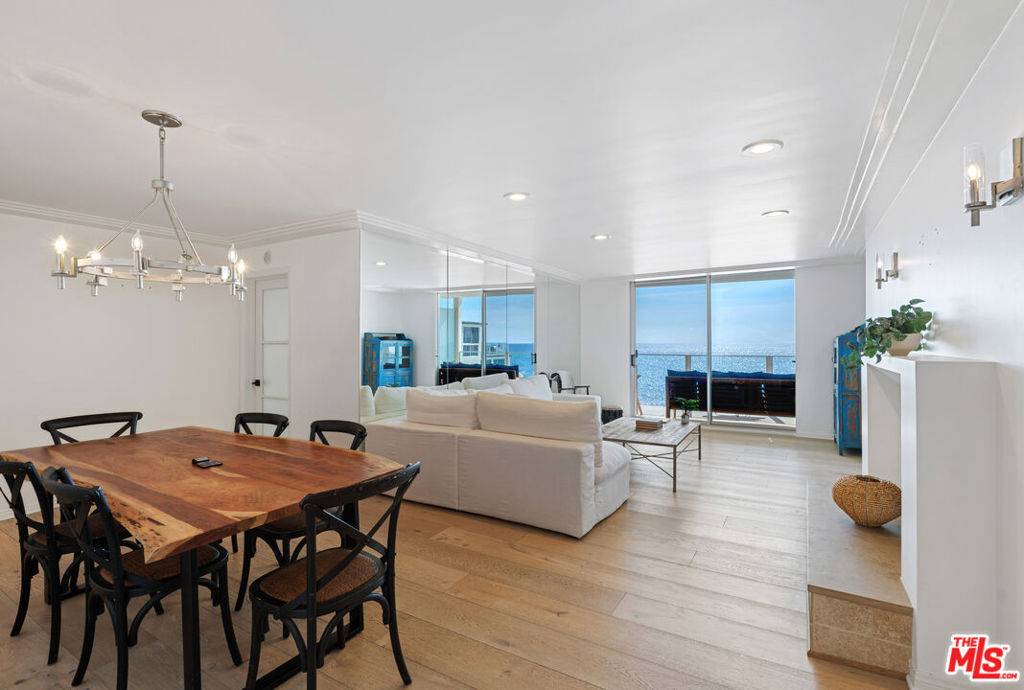 Malibu, CA 90265,22548 Pacific Coast HWY #403