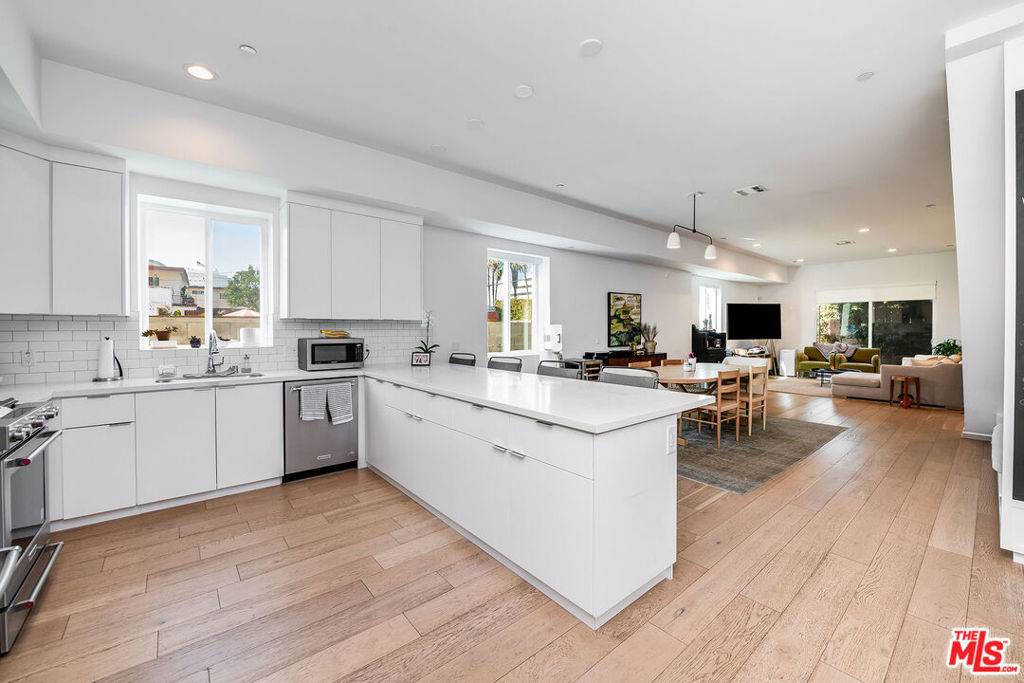 Culver City, CA 90232,4036 La Salle AVE