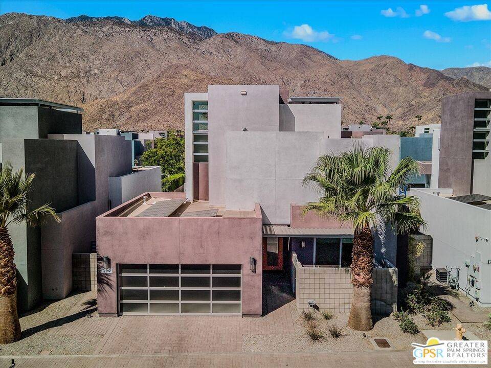 Palm Springs, CA 92262,399 Suave LN