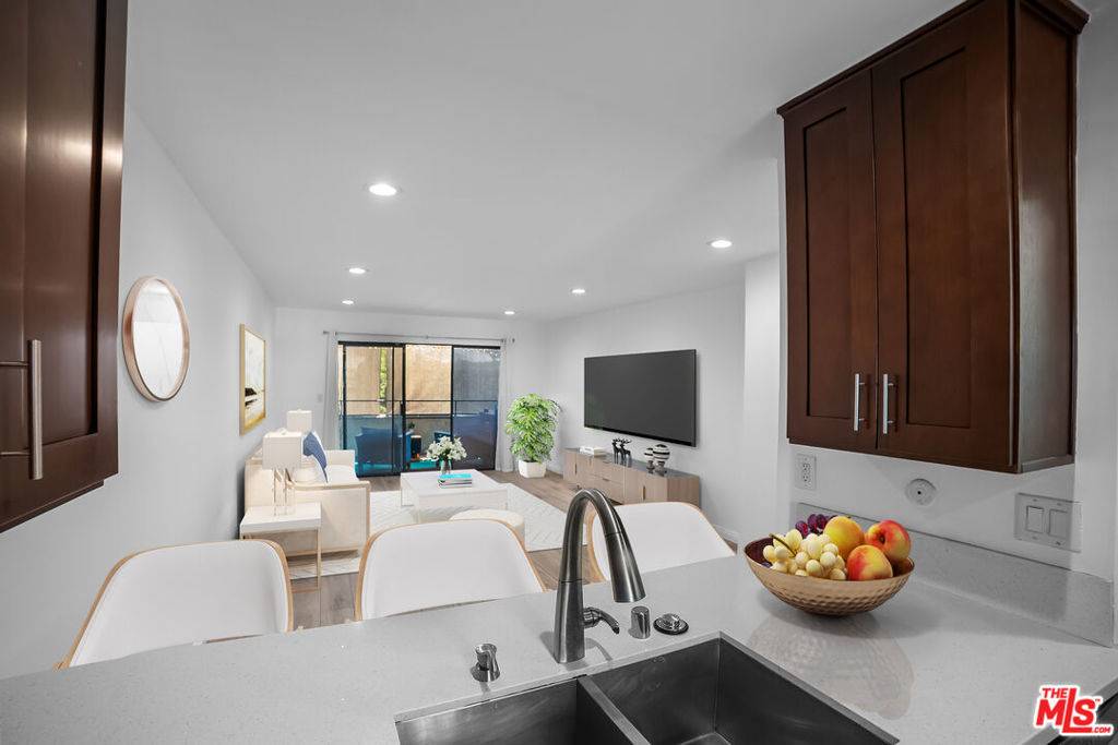 Harbor City, CA 90710,26251 Vermont AVE #103