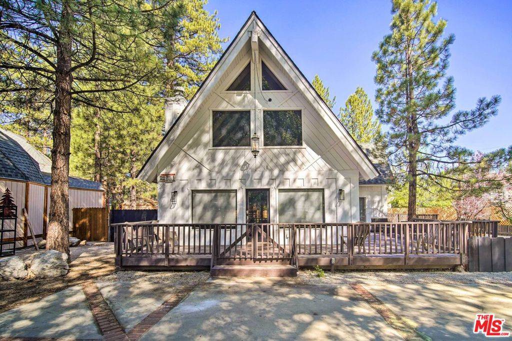 Big Bear, CA 92315,41665 Tanager DR