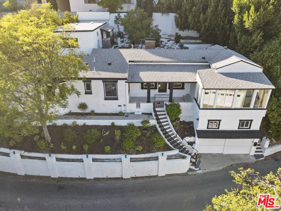 Los Angeles, CA 90068,3319 Floyd TER
