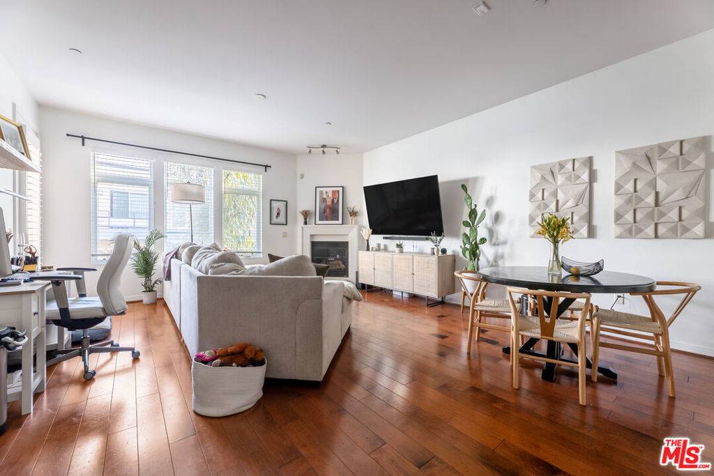 Marina Del Rey, CA 90292,4050 Glencoe AVE #423