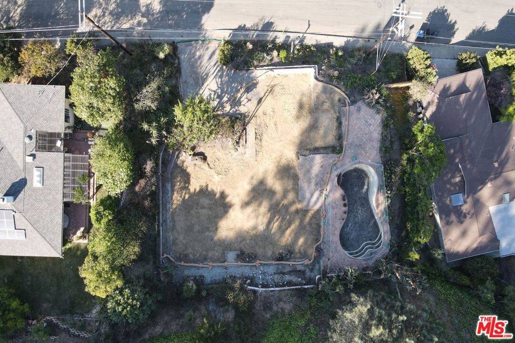 Pacific Palisades, CA 90272,1403 Marinette RD