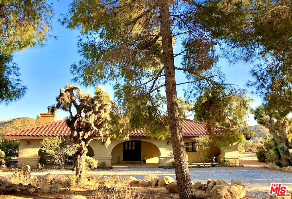 Pioneertown, CA 92268,51735 St James PL