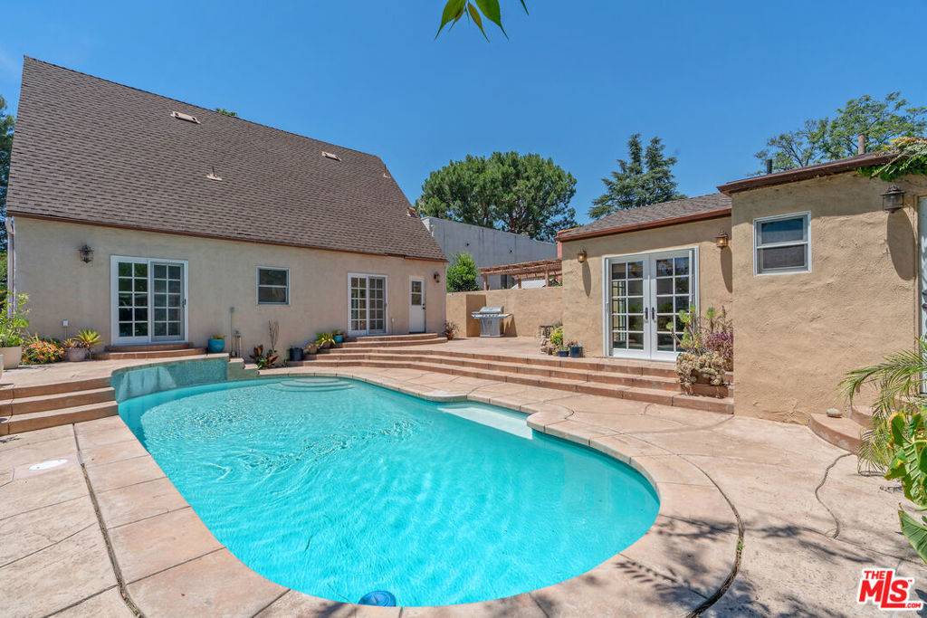 Altadena, CA 91001,2310 Santa Anita AVE