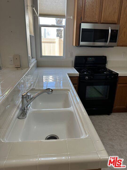 Murrieta, CA 92563,30286 Pelican Bay #E