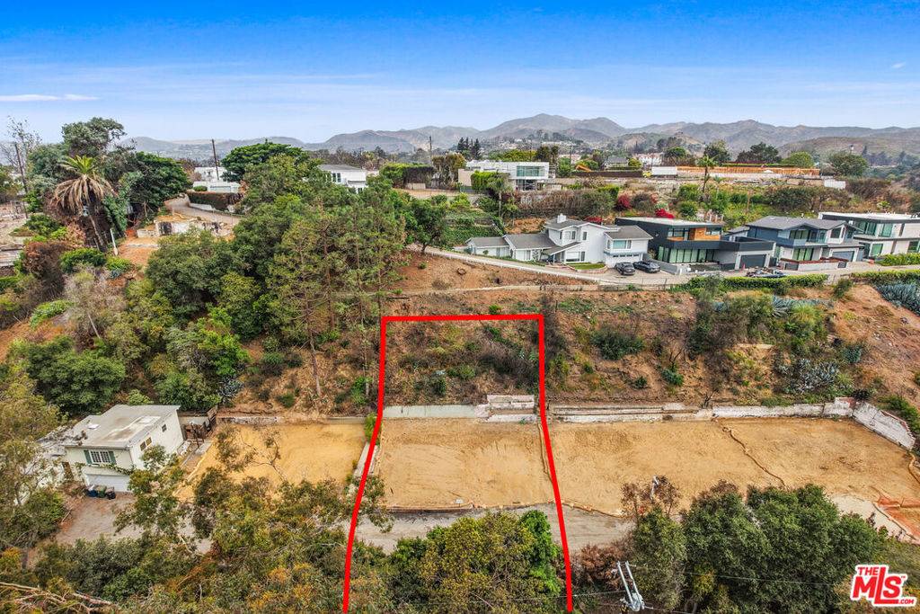 Pacific Palisades, CA 90272,14517 W Sunset BLVD