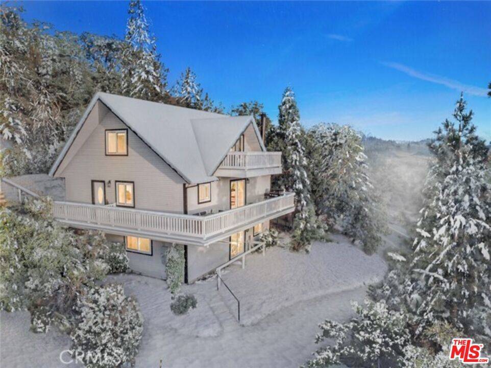 Lake Arrowhead, CA 92352,1243 N Grass Valley RD