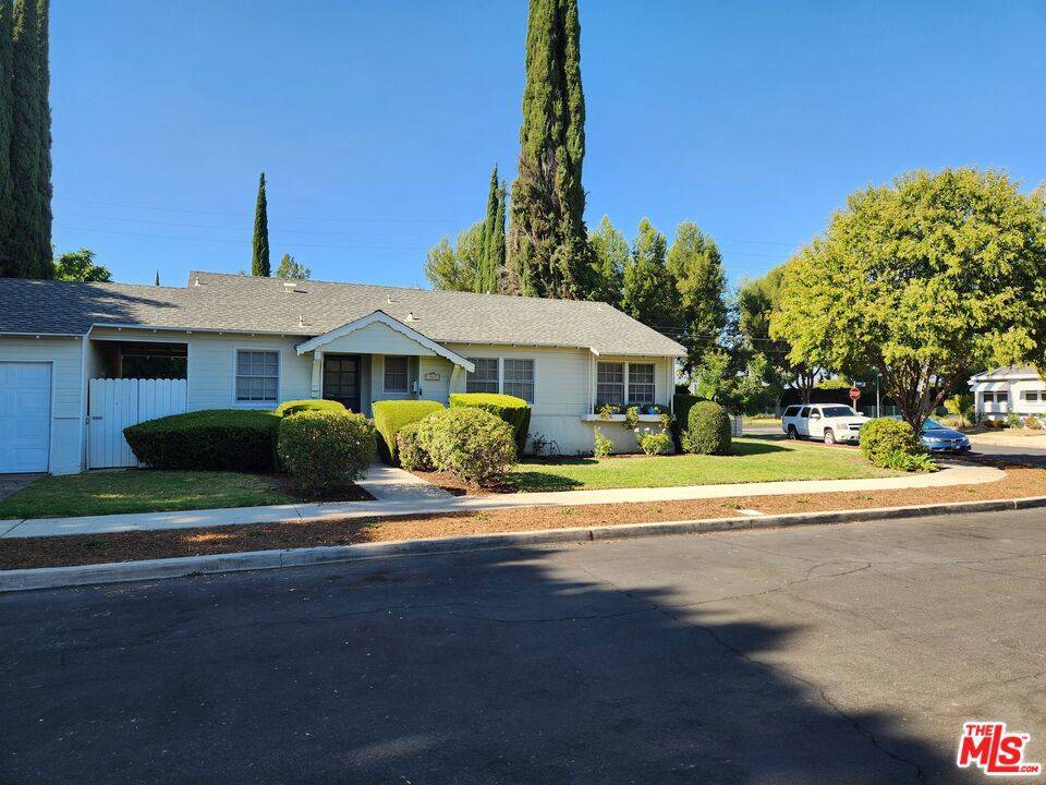 Tarzana, CA 91356,19229 Aetna ST