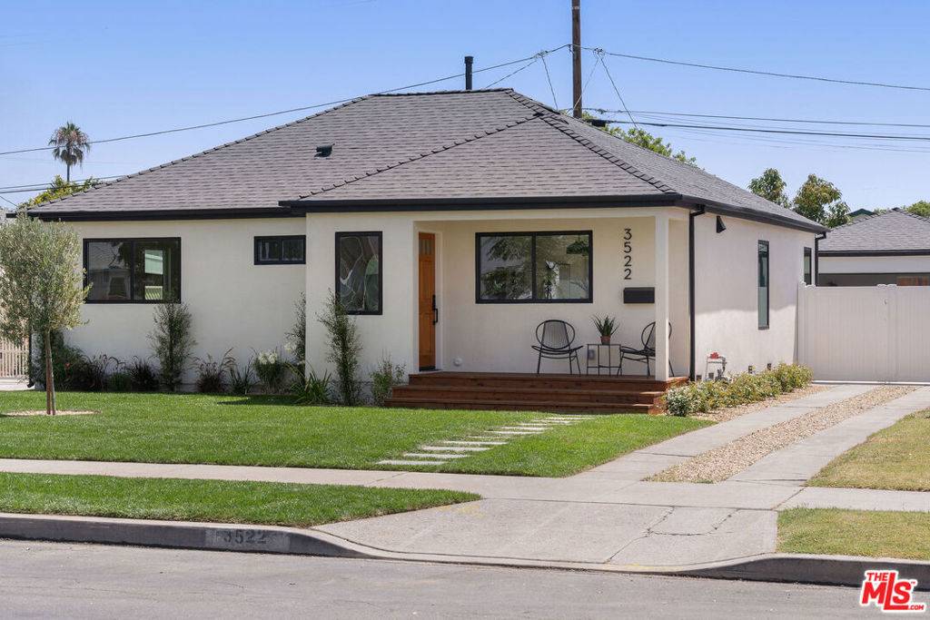 Los Angeles, CA 90016,3522 Potomac AVE