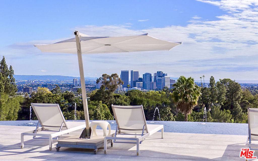 Beverly Hills, CA 90210,1169 Loma Linda DR
