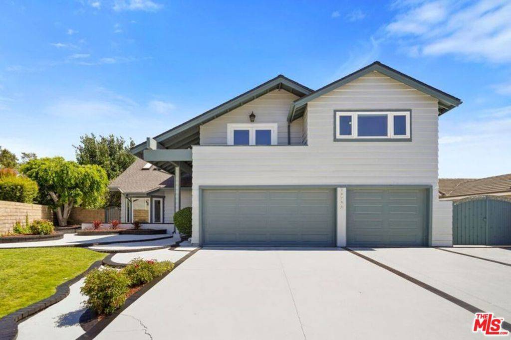 Yorba Linda, CA 92887,20754 Tulip CIR