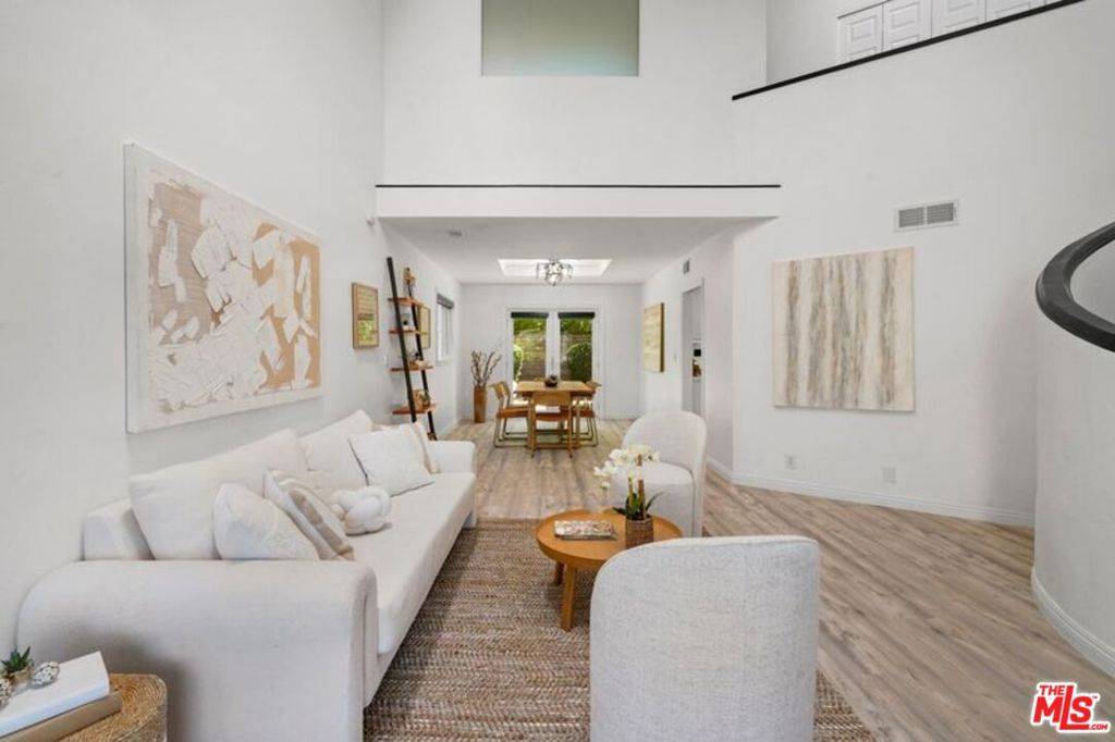 Yorba Linda, CA 92887,20754 Tulip CIR