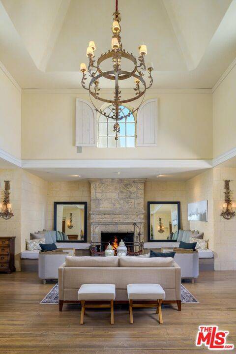 Montecito, CA 93108,2899 Hidden Valley LN